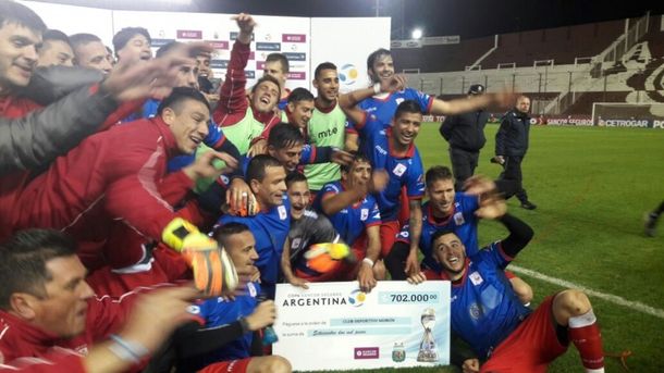 Batacazo copero: Deportivo Morón eliminó a Newells