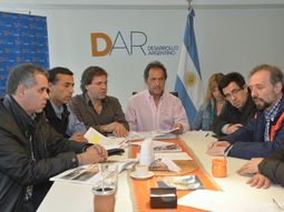 scioli superviso el operativo de vuelta a casa de los afectados scioli superviso el operativo de vuelta a casa de los afectados