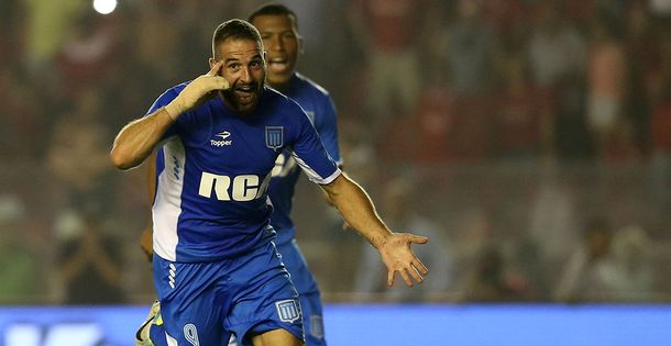 Licha López seguirá en Racing