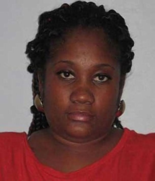 Una mujer sobrevive tras ser golpeada por un tren mientras mandaba un SMS