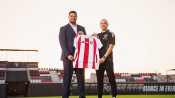 andres iniesta comenzo su carrera como entrenador en dubai: que club dirigira andres iniesta comenzo su carrera como entrenador en dubai: que club dirigira