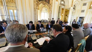 los docentes universitarios reclamaron aumento de entre 35 y 40 por ciento los docentes universitarios reclamaron aumento de entre 35 y 40 por ciento