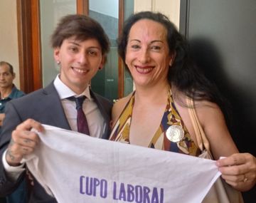 El hijo de Alberto se sumó al reclamo por el cupo laboral trans