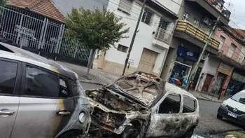 Pánico entre vecinos de San Martín por quemacoches Pánico entre vecinos de San Martín por quemacoches