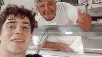 franco colapinto se fue de vacaciones a san andres de giles y se saco fotos con todos franco colapinto se fue de vacaciones a san andres de giles y se saco fotos con todos