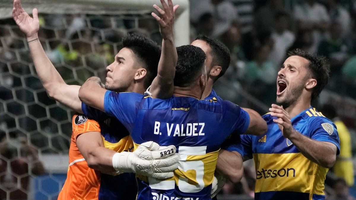 Así fue la llegada a Ezeiza del Boca finalista de la Copa Libertadores