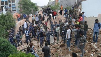 el numero de muertos por el terremoto en nepal ya supera los 3.200 el numero de muertos por el terremoto en nepal ya supera los 3.200