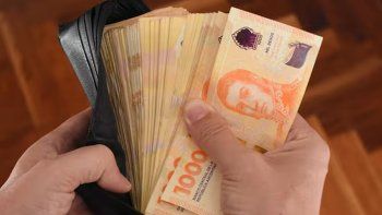 El Gobierno aumentó por decreto el salario mínimo: a cuánto asciende
