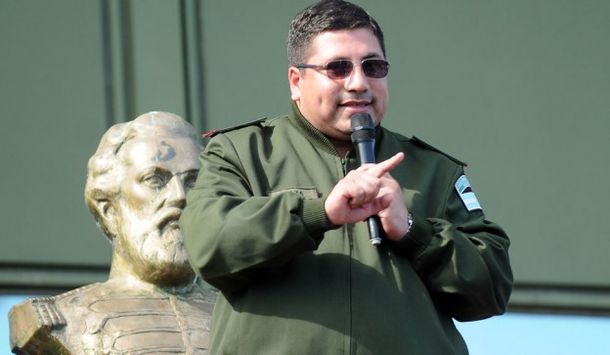 Prefectos disipan la protesta, pero los gendarmes continúan