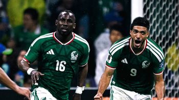 México le gana 2-0 a Ecuador y se ilusiona con el quinto partido México le gana 2-0 a Ecuador y se ilusiona con el quinto partido