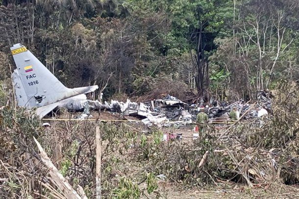 Tragedia aérea en Colombia: se estrelló un avión militar y hay al menos 8 muertos y 83 heridos