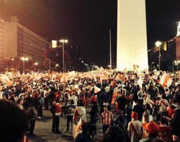 VIDEO: El perro Daniel Osvaldo estuvo en los festejos de River campeón