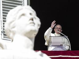 Vaticano: el papa Francisco participó del tradicional Ángeluz dominical.