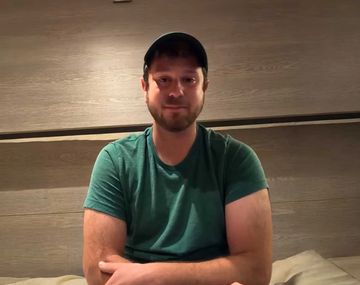 El estadounidense Jake Rosmerin contó cómo está siendo estar en el barco donde tres personas perdieron la vida.