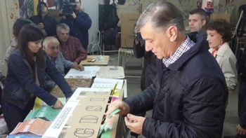 binner aseguro que el ejercicio de la democracia es lo mas importante binner aseguro que el ejercicio de la democracia es lo mas importante