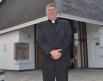 El duro relato de una víctima del ex confesor de Grassi: Es el peor monstruo que conocí