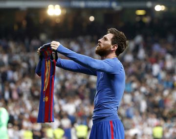 Messi confirmó que se queda en el Barcelona: las razones por las que se cayó el pase del año