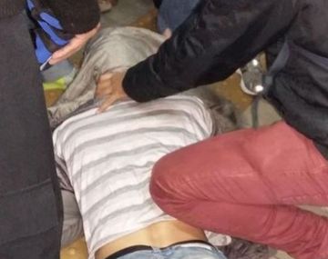 Pervertido en el subte: un hombre se masturbó sobre una mujer