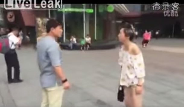 VIDEO: Se conocieron por Facebook y terminaron a las trompadas