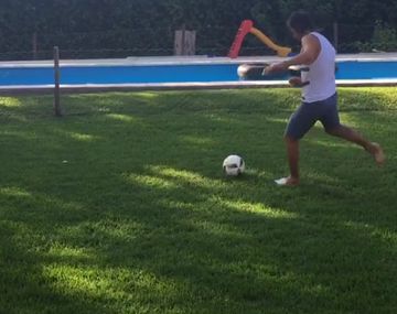 Emocionante: el primer contacto de Toranzo con una pelota tras el accidente