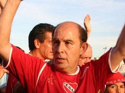 bochini: independiente se manejo como un equipo chico bochini: independiente se manejo como un equipo chico