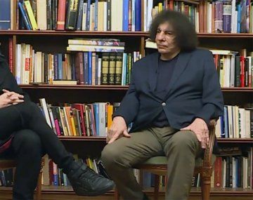 Alejandro Dolina junto a Lautaro Maislín.