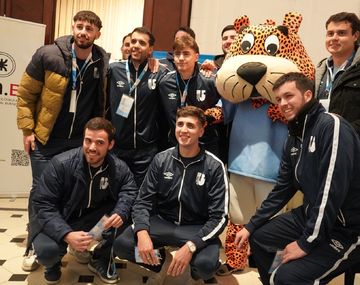 Con récord de asistencia estudiantil