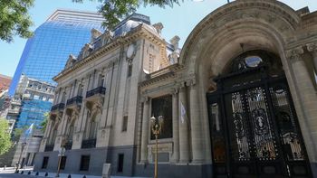 el gobierno subasta el edificio de cancilleria el gobierno subasta el edificio de cancilleria