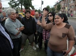 uno de los voceros de la toma en lugano recibe dos sueldos por parte de la ciudad uno de los voceros de la toma en lugano recibe dos sueldos por parte de la ciudad