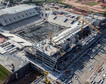 Un equipo popular de Brasil quiere inaugurar la cancha con Boca