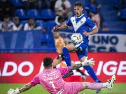 Vélez se lo dio vuelta a Atlético Tucumán para quedar como escolta