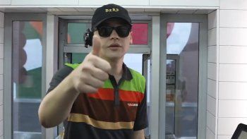 la divertida forma en la que bizarrap anuncio su session #52: quien es quevedo la divertida forma en la que bizarrap anuncio su session #52: quien es quevedo