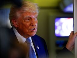 trump anuncio un ataque terrestre a venezuela: explosion en un muelle donde cargan droga trump anuncio un ataque terrestre a venezuela: explosion en un muelle donde cargan droga