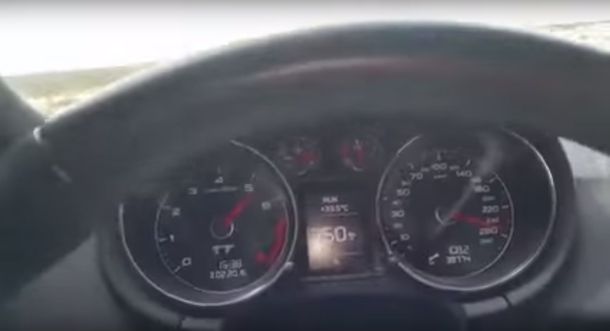 Peligro al volante: se filmó manejando a 260 km/h en una ruta de Neuquén