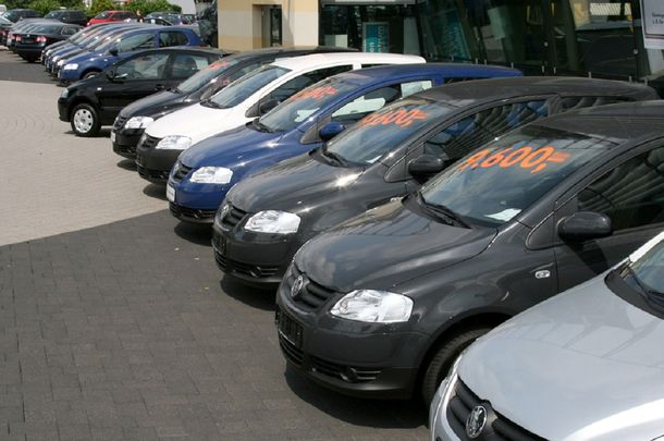 Cayó casi 12% la venta de autos usados en enero