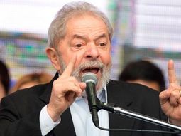 en medio del escandalo, lula confirmo que buscara volver a la presidencia de brasil en 2018 en medio del escandalo, lula confirmo que buscara volver a la presidencia de brasil en 2018