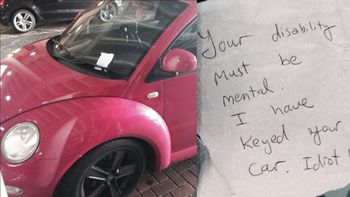 estaciono el auto en lugar para discapacitados y le dejaron una curiosa nota estaciono el auto en lugar para discapacitados y le dejaron una curiosa nota