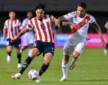 El Paraguay de Barros Schelotto igualó 0-0 ante Perú