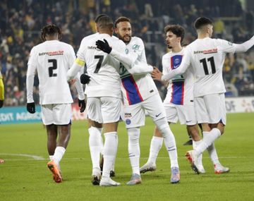 PSG sin Messi pero con un brillante Mbappé goleó y pasó a octavos de la Copa Francia