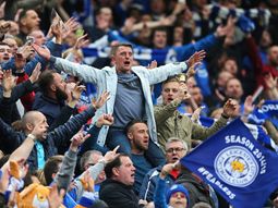 Fue pieza clave del Leicester que se quedó con la Premier, pero las lesiones y la indisciplina lo obligaron a retirarse.