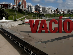 Feriados: el turismo nacional registró su menor movimiento de todo este año con un millón de viajeros locales Feriados: el turismo nacional registró su menor movimiento de todo este año con un millón de viajeros locales