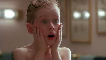 un error en la pelicula mi pobre angelito revoluciona la web un error en la pelicula mi pobre angelito revoluciona la web