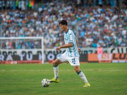 preocupacion en racing: carboni sufrio una gravisima lesion y estara varios meses sin jugar preocupacion en racing: carboni sufrio una gravisima lesion y estara varios meses sin jugar