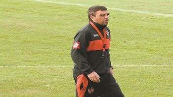 presentaron a diego osella, el nuevo dt de colon de santa fe presentaron a diego osella, el nuevo dt de colon de santa fe