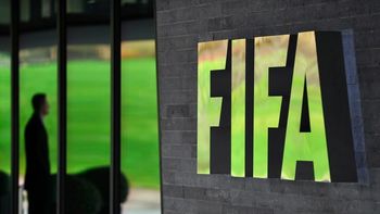 echegaray busca con blatter mas transparencia en el futbol echegaray busca con blatter mas transparencia en el futbol