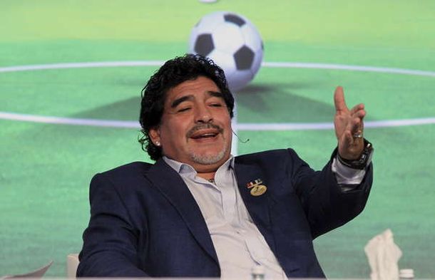 Imperdible: Maradona opina del cricket con toda su locura