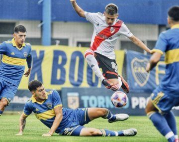 El gesto de Echeverri en el Superclásico de Reserva que enloqueció a los hinchas