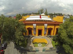 Se publica en 1953, el decreto de creación del Instituto Nacional de Estudios Históricos de la Revolución Mexicana (INEHRM). Se publica en 1953, el decreto de creación del Instituto Nacional de Estudios Históricos de la Revolución Mexicana (INEHRM).