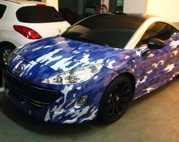 Un delantero de River presentó su nuevo auto guerrero