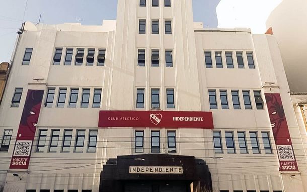 Malas noticias para Independiente: Elche lo demandó por falta de pago
